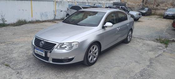 VOLKSWAGEN PASSAT 2.0 FSI COMFORTLINE 16V TURBO GASOLINA 4P TIPTRONIC